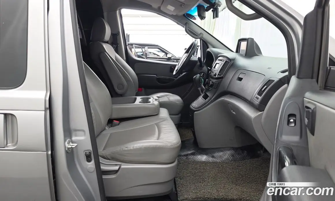 Hyundai Starex 2018 2.5 АКПП, фото 11