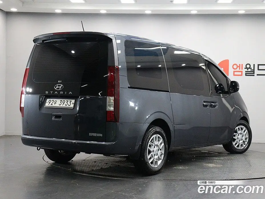 Hyundai Staria 2021 2.2 АКПП, фото 3