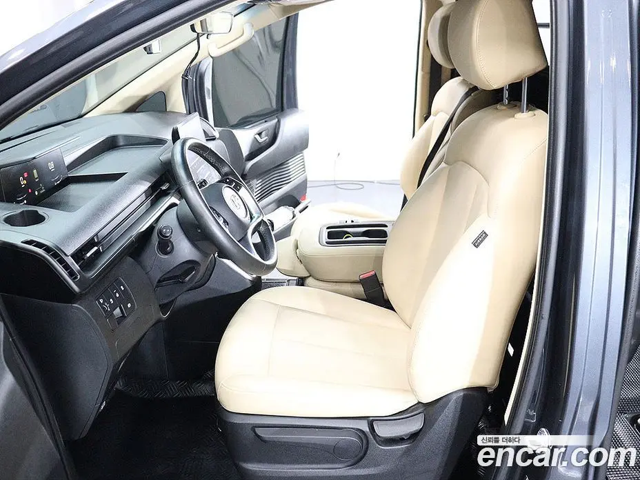 Hyundai Staria 2021 2.2 АКПП, фото 8