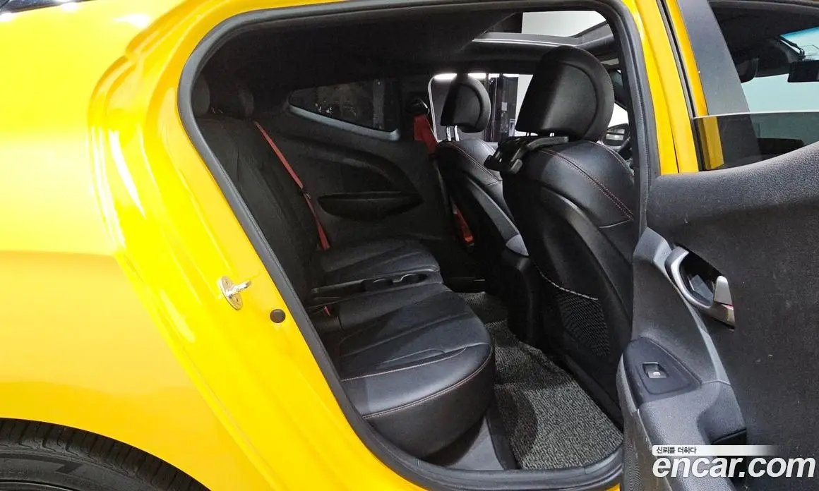 Hyundai Veloster 2019 1.6 АКПП, фото 12