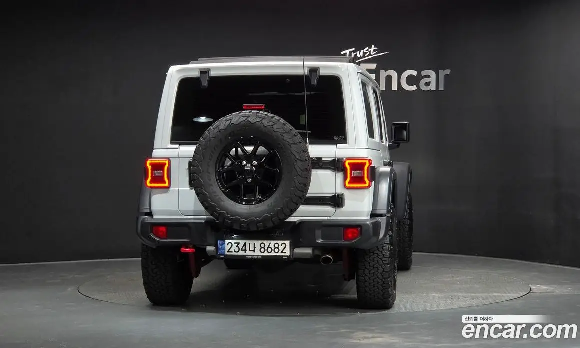 Jeep Wrangler 2024 2.0 АКПП, фото 4