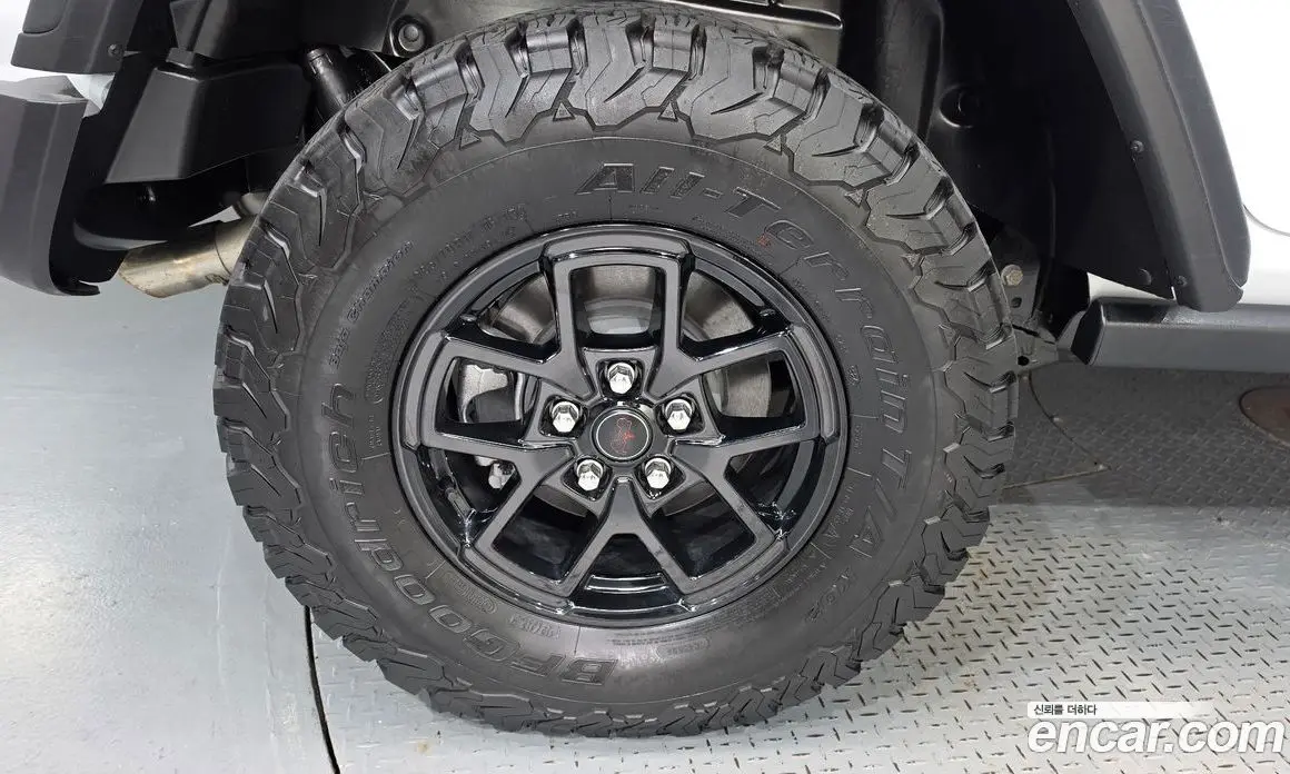 Jeep Wrangler 2024 2.0 АКПП, фото 5