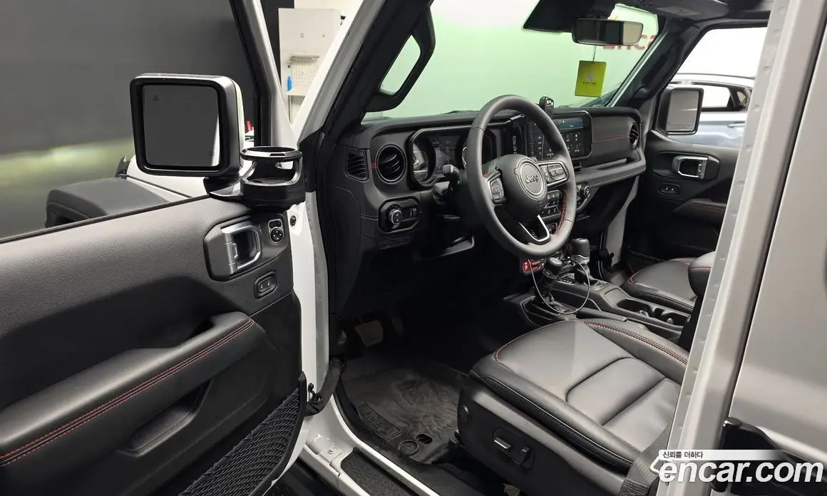 Jeep Wrangler 2024 2.0 АКПП, фото 10