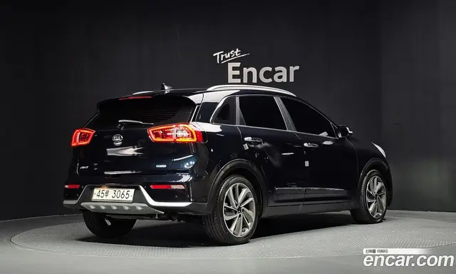 Kia Niro 2016 1.6 АКПП, миниатюра 2