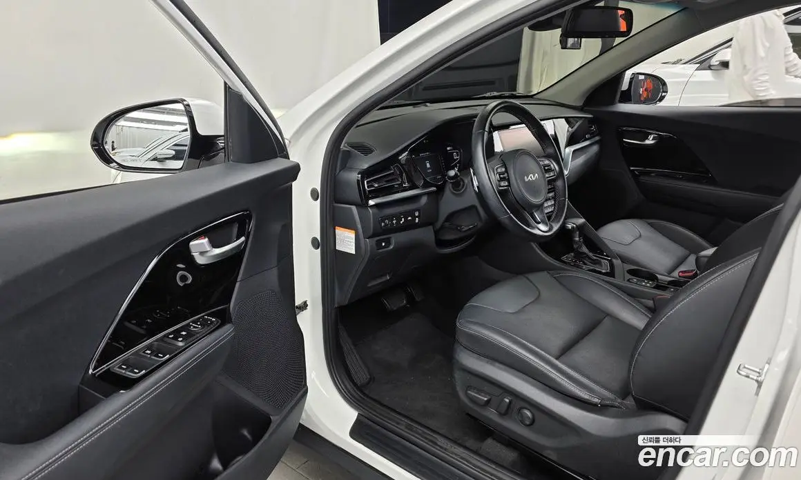 Kia Niro 2021 1.6 АКПП, фото 13