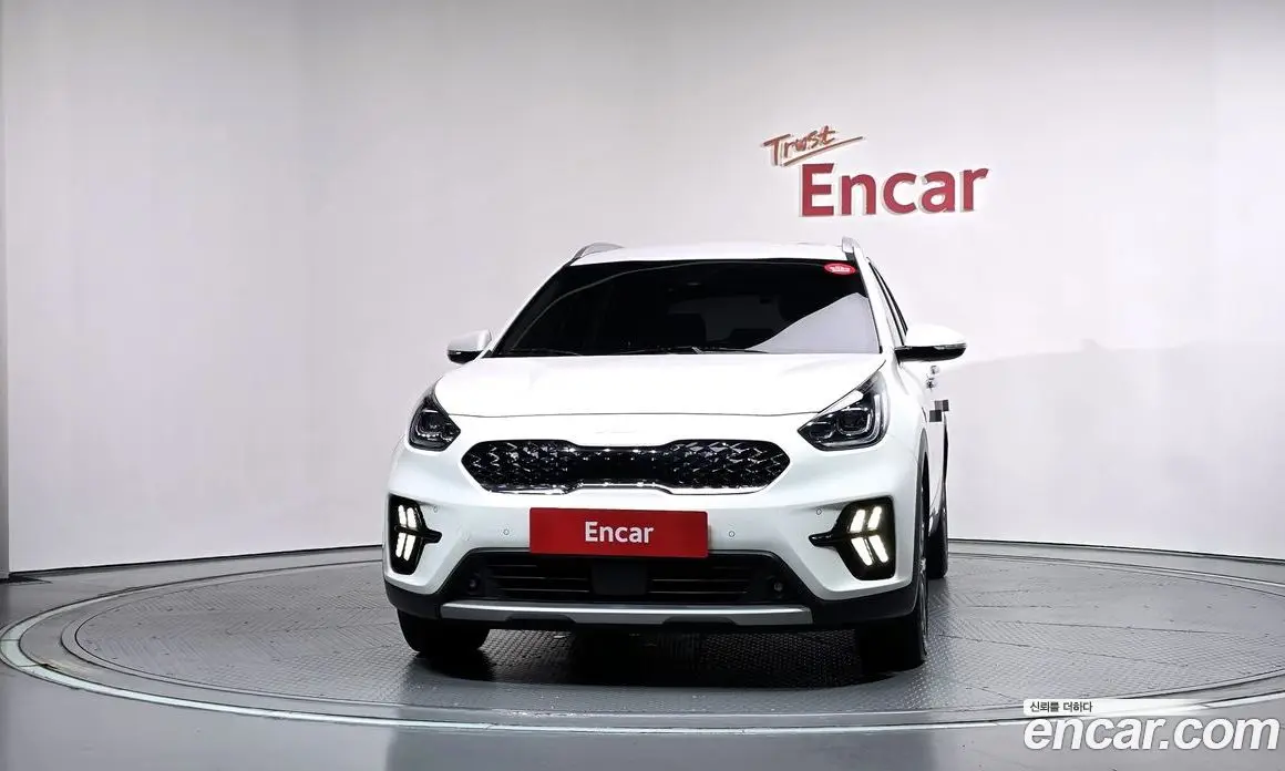 Kia Niro 2021 1.6 АКПП, фото 3