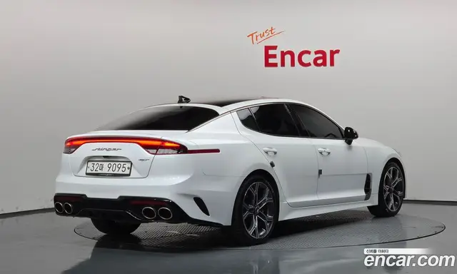 Kia Stinger 2017 2.0 АКПП, миниатюра 2 Kia Stinger 2017 2.0 АКПП, миниатюра 2