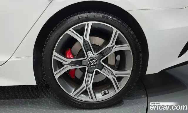 Kia Stinger 2017 2.0 АКПП, миниатюра 7 Kia Stinger 2017 2.0 АКПП, миниатюра 7