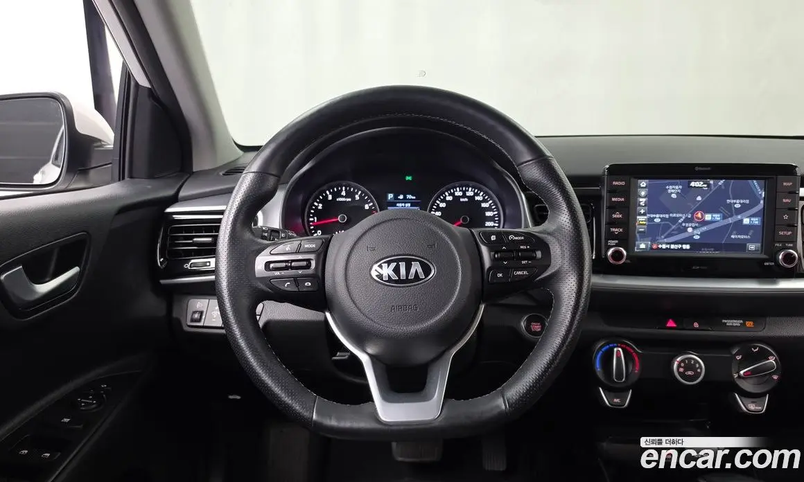 Kia Stonic 2018 1.4 АКПП, фото 13