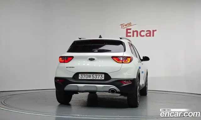 Kia Stonic 2018 1.4 АКПП, миниатюра 4