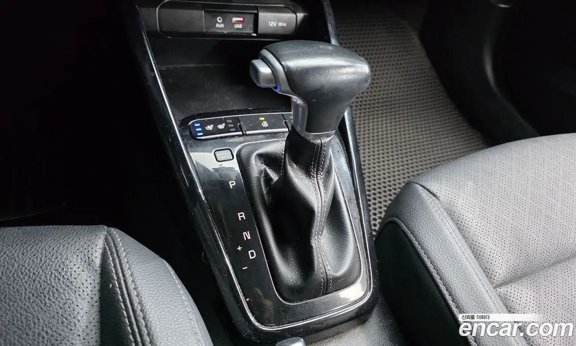 Kia Stonic 2019 1.6 АКПП, фото 9