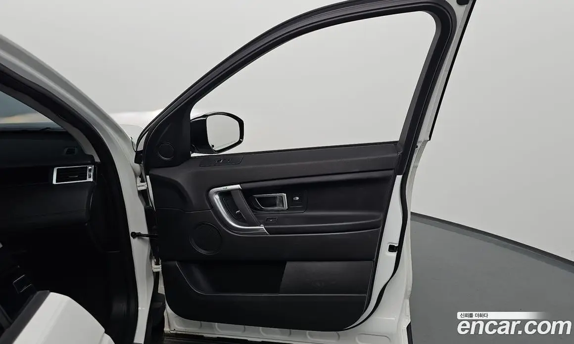 Land Rover Discovery Sport 2019 2.0 АКПП, фото 13