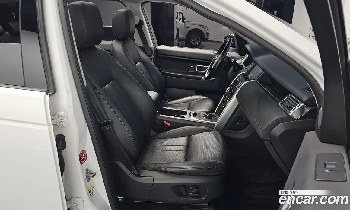 Land Rover Discovery Sport 2019 2.0 АКПП, фото 15