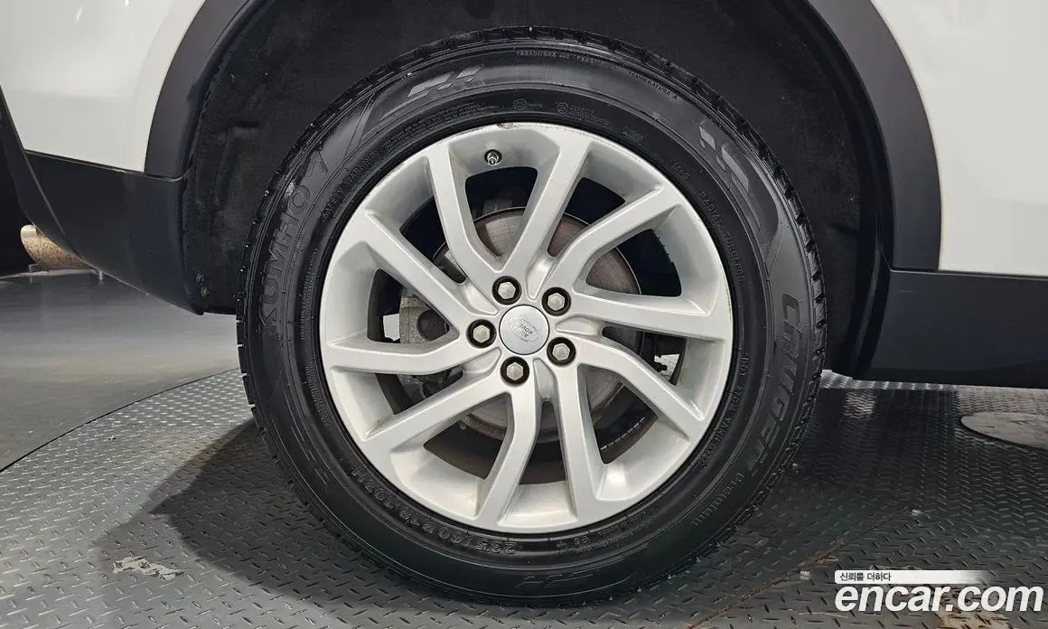 Land Rover Discovery Sport 2019 2.0 АКПП, фото 6