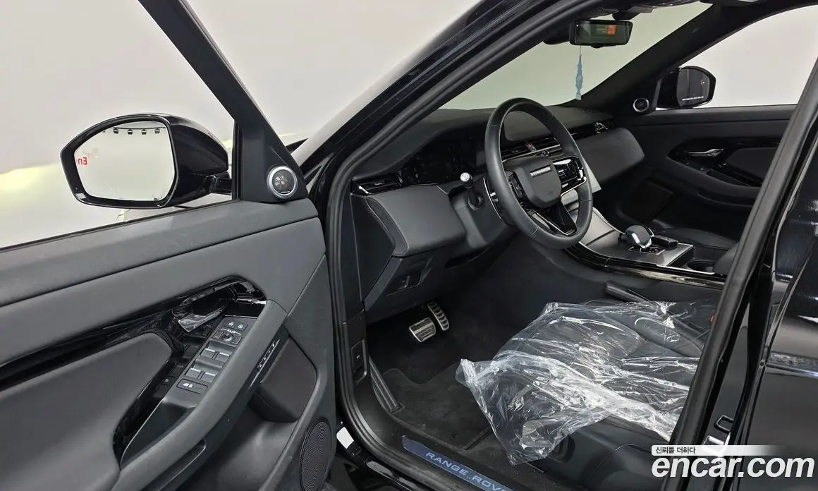 Land Rover Range Rover Evoque 2024 2.0 АКПП, фото 13