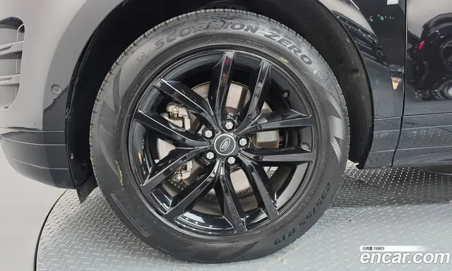 Land Rover Range Rover Evoque 2024 2.0 АКПП, миниатюра 5