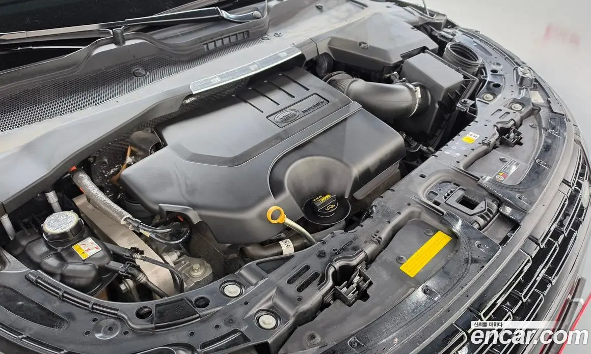 Land Rover Range Rover Evoque 2024 2.0 АКПП, фото 6