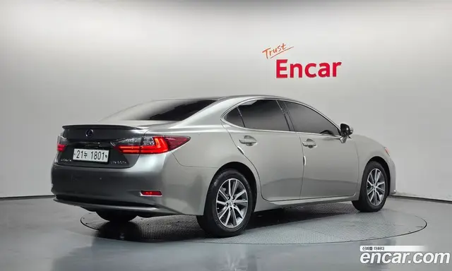 Lexus ES 2017 2.5 АКПП, миниатюра 2 Lexus ES 2017 2.5 АКПП, миниатюра 2