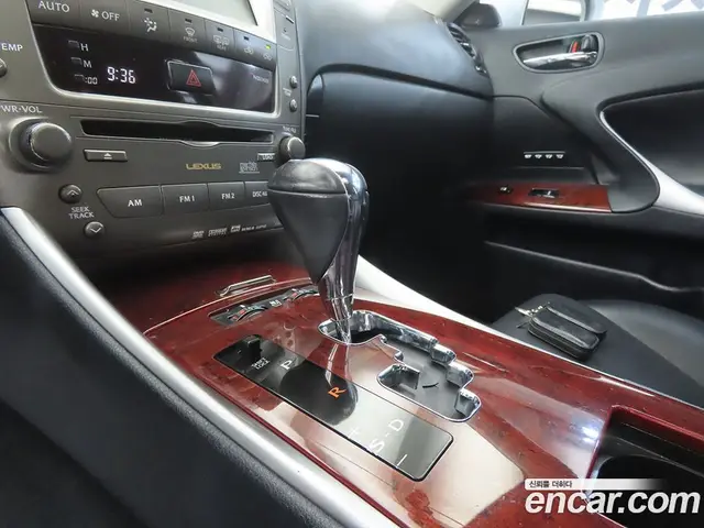 Lexus IS 2007 2.5 АКПП, миниатюра 11