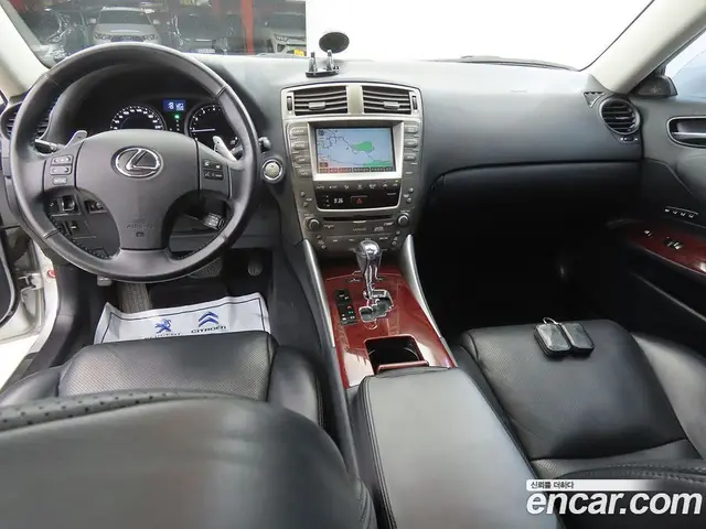 Lexus IS 2007 2.5 АКПП, миниатюра 7