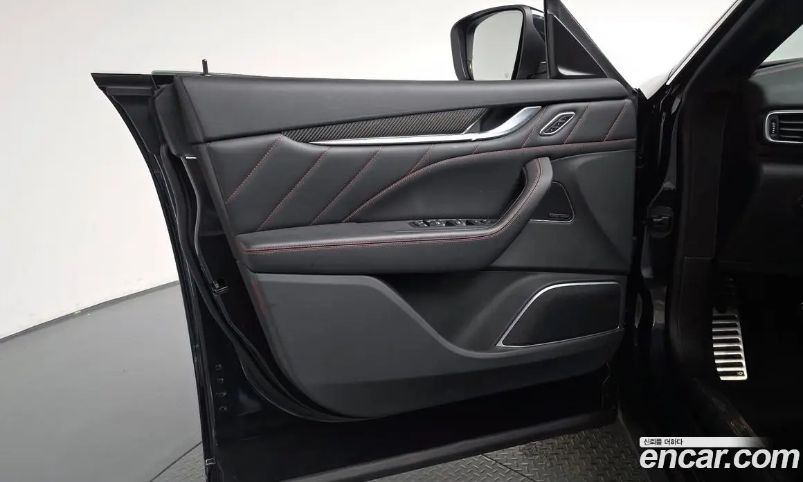 Maserati Levante 2020 3.0 АКПП, фото 13