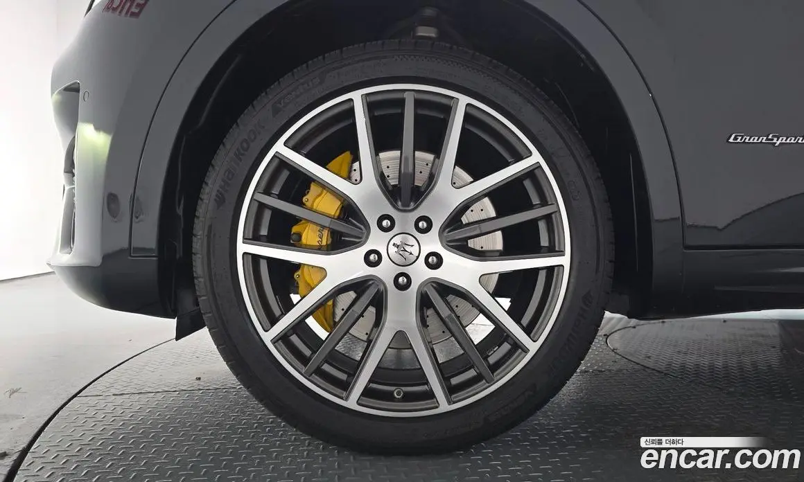Maserati Levante 2020 3.0 АКПП, фото 4