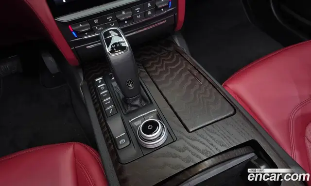 Maserati Quattroporte 2022 3.0 АКПП, миниатюра 11