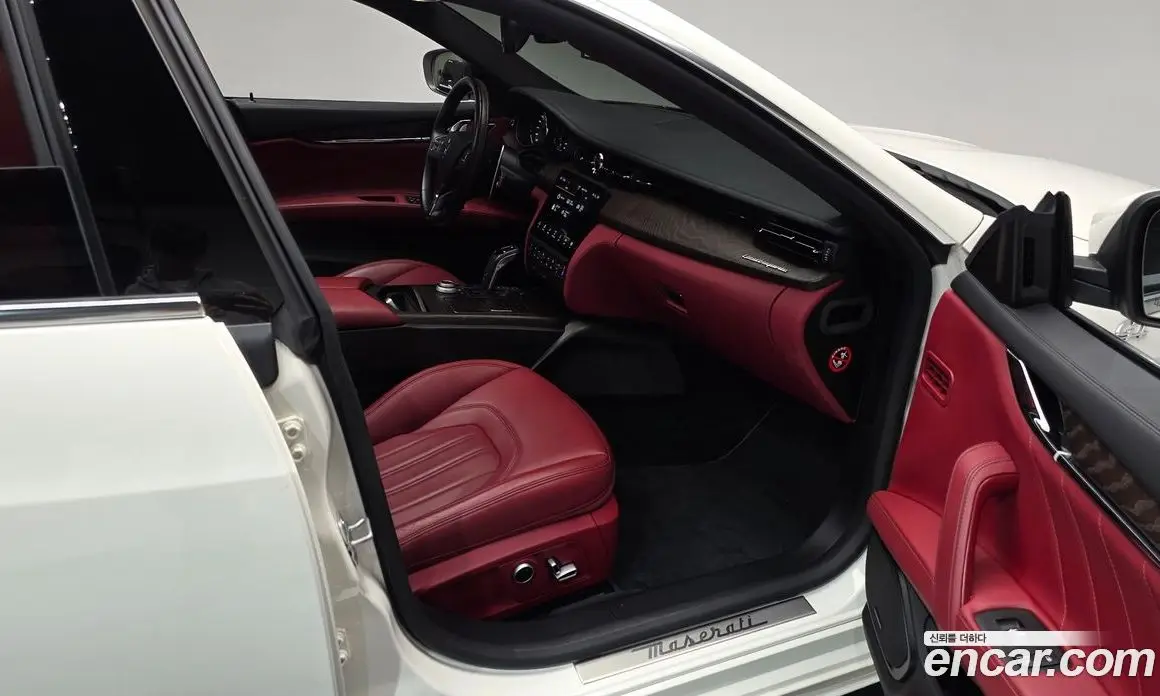 Maserati Quattroporte 2022 3.0 АКПП, фото 16