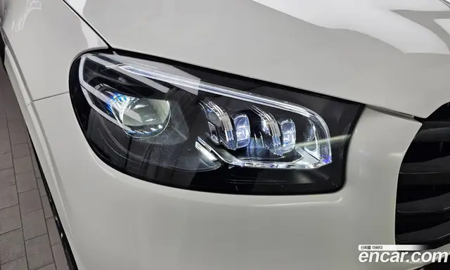 Mercedes-Benz GLS-Class 2024 4.0 АКПП, миниатюра 8