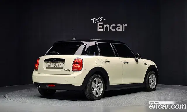 Mini Cooper 2016 1.5 АКПП, миниатюра 2