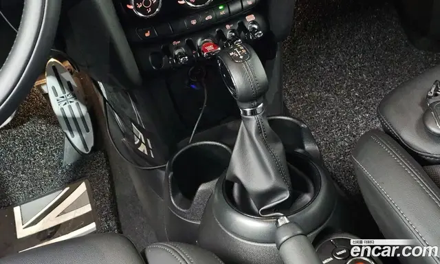 Mini Cooper 2018 1.5 АКПП, миниатюра 9
