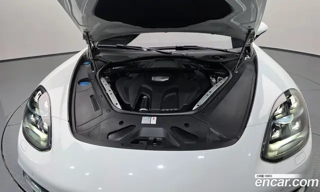 Porsche Panamera 2018 3.0 АКПП, миниатюра 5
