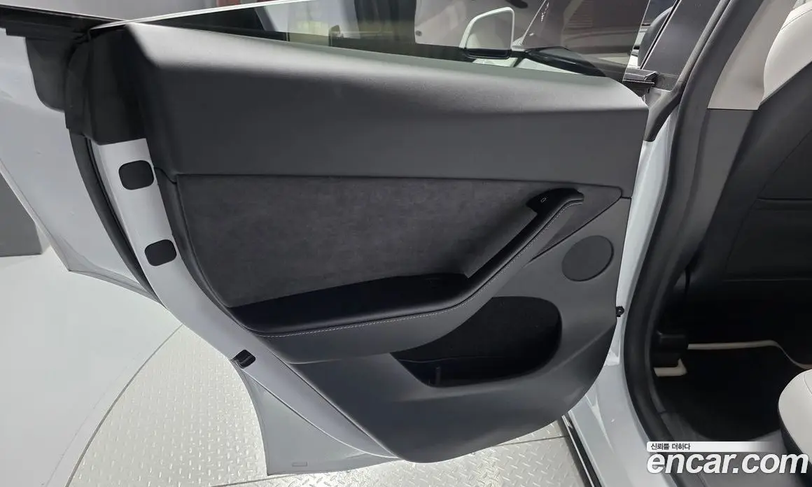 Tesla Model Y 2024 0.2 АКПП, фото 15 Tesla Model Y 2024 0.2 АКПП, фото 15