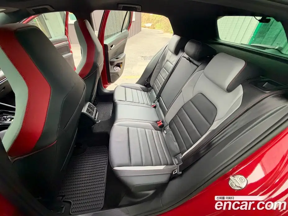 Volkswagen Golf 2025 2.0 АКПП, фото 16