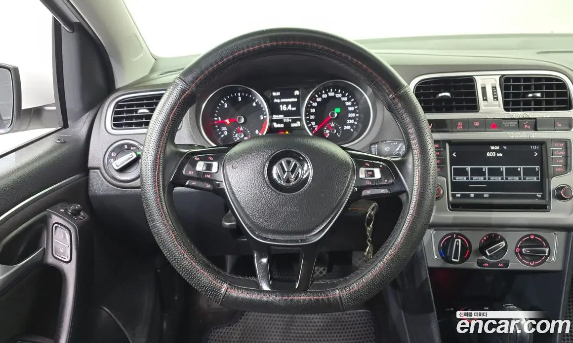 Volkswagen Polo 2015 1.4 АКПП, фото 13