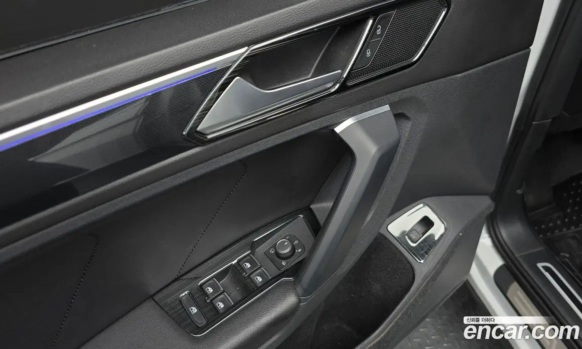 Volkswagen Tiguan 2022 2.0 АКПП, фото 15