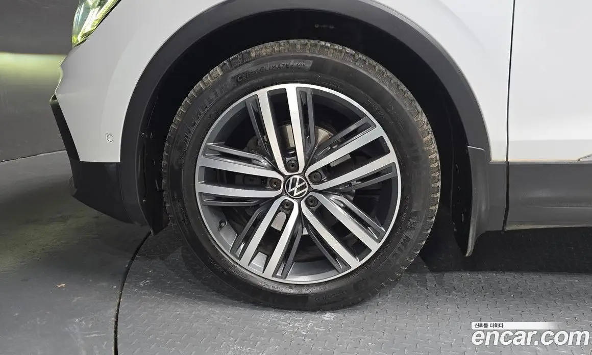 Volkswagen Tiguan 2022 2.0 АКПП, фото 5