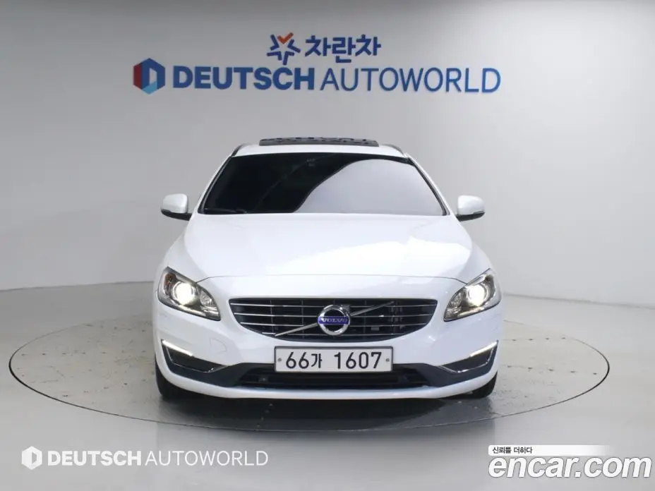 Volvo V60 2017 2.0 АКПП, фото 3