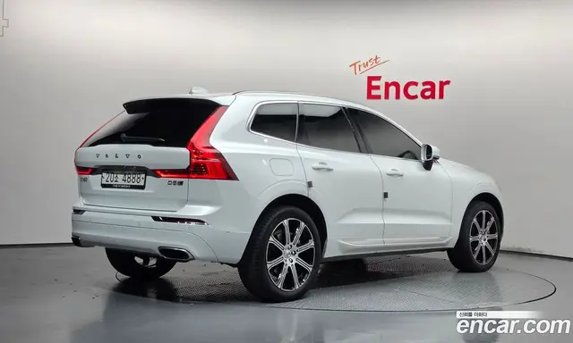 Volvo XC60 2018 2.0 АКПП, миниатюра 2 Volvo XC60 2018 2.0 АКПП, миниатюра 2