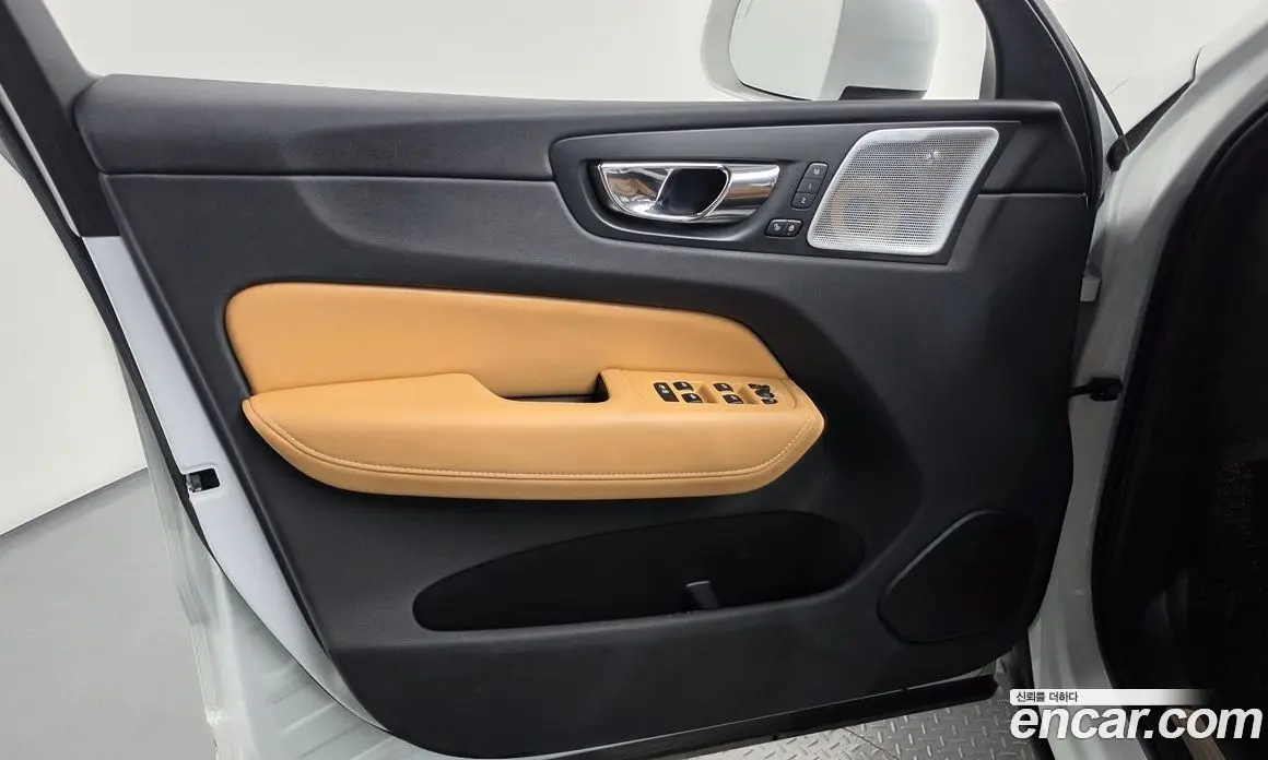 Volvo XC60 2018 2.0 АКПП, фото 14 Volvo XC60 2018 2.0 АКПП, фото 14