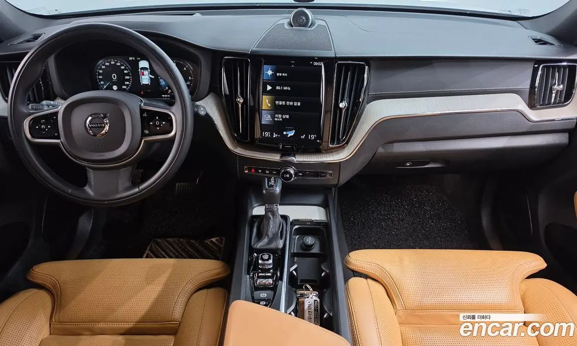 Volvo XC60 2018 2.0 АКПП, фото 10 Volvo XC60 2018 2.0 АКПП, фото 10