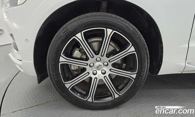 Volvo XC60 2018 2.0 АКПП, миниатюра 5 Volvo XC60 2018 2.0 АКПП, миниатюра 5