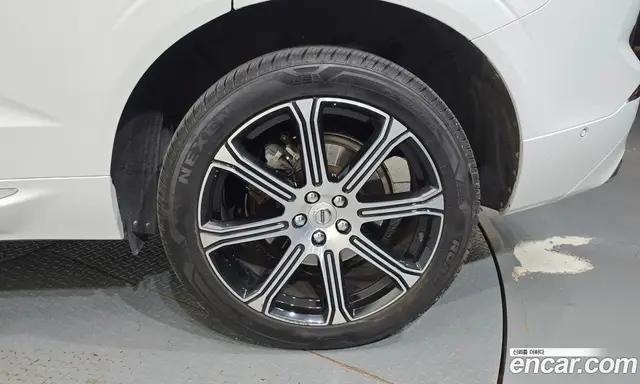 Volvo XC60 2018 2.0 АКПП, миниатюра 7 Volvo XC60 2018 2.0 АКПП, миниатюра 7