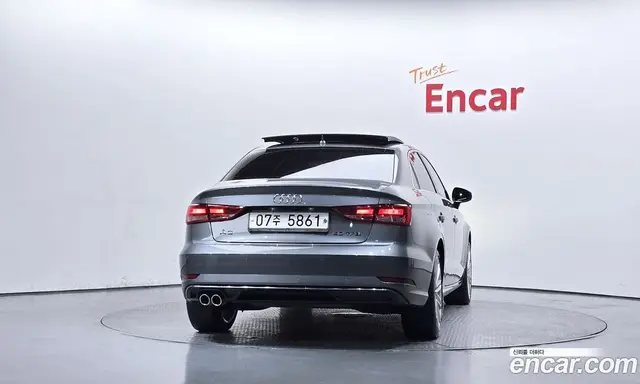 Audi A3 2018 2.0 АКПП, миниатюра 4