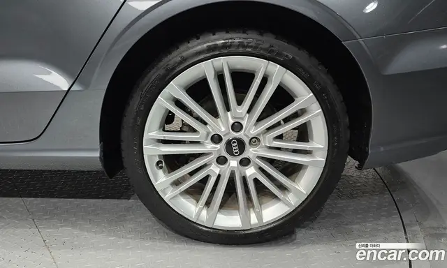 Audi A3 2018 2.0 АКПП, миниатюра 7