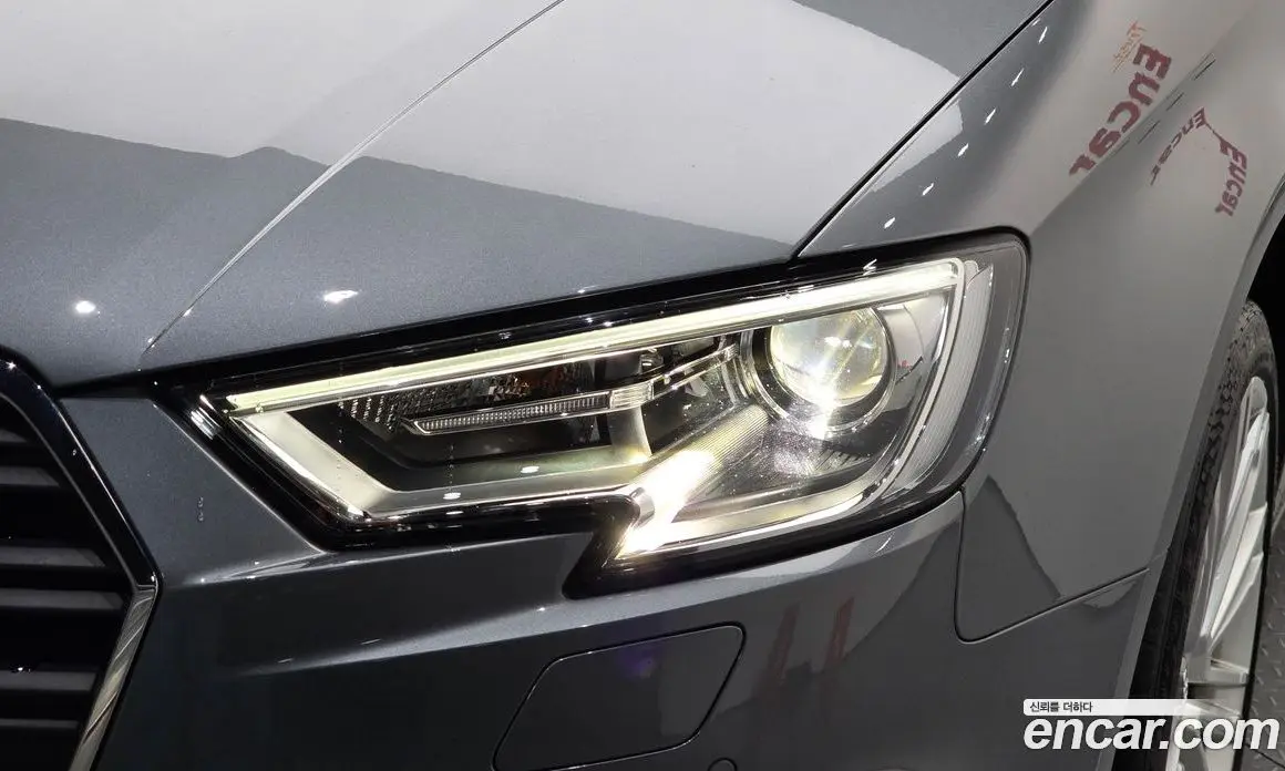 Audi A3 2018 2.0 АКПП, фото 8