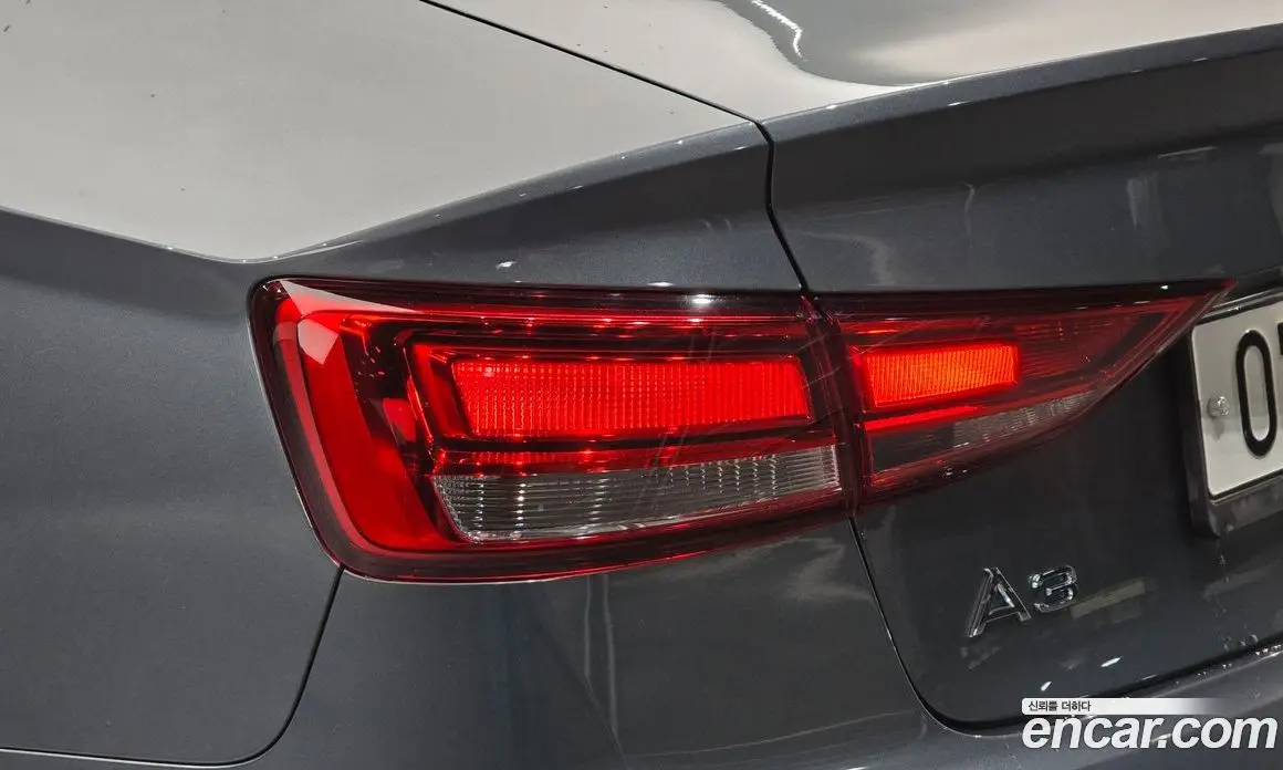 Audi A3 2018 2.0 АКПП, фото 9