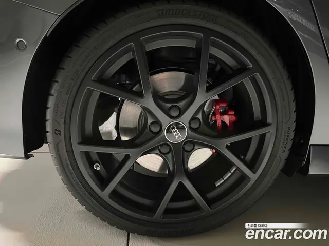Audi RS3 2026 2.5 АКПП, миниатюра 8 Audi RS3 2026 2.5 АКПП, миниатюра 8