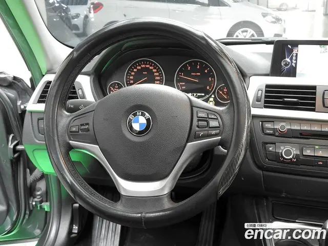 BMW 3 серия 2015 2.0 АКПП, миниатюра 11
