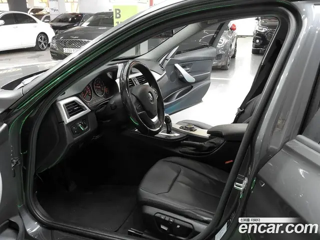 BMW 3 серия 2015 2.0 АКПП, миниатюра 10